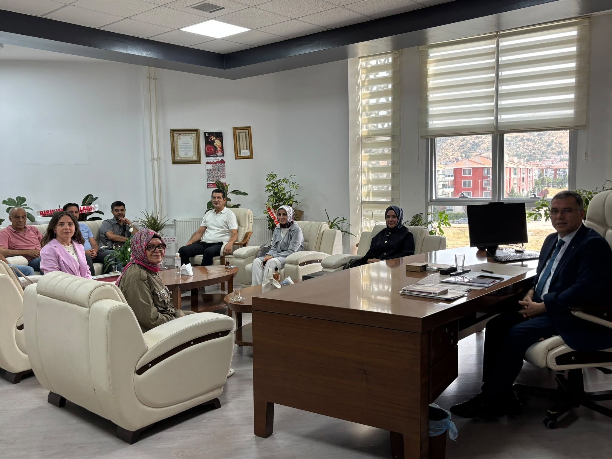 Zi̇yaret (9)