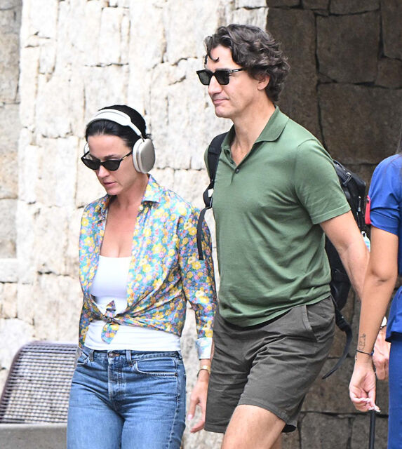 Katy Perry (2)-2