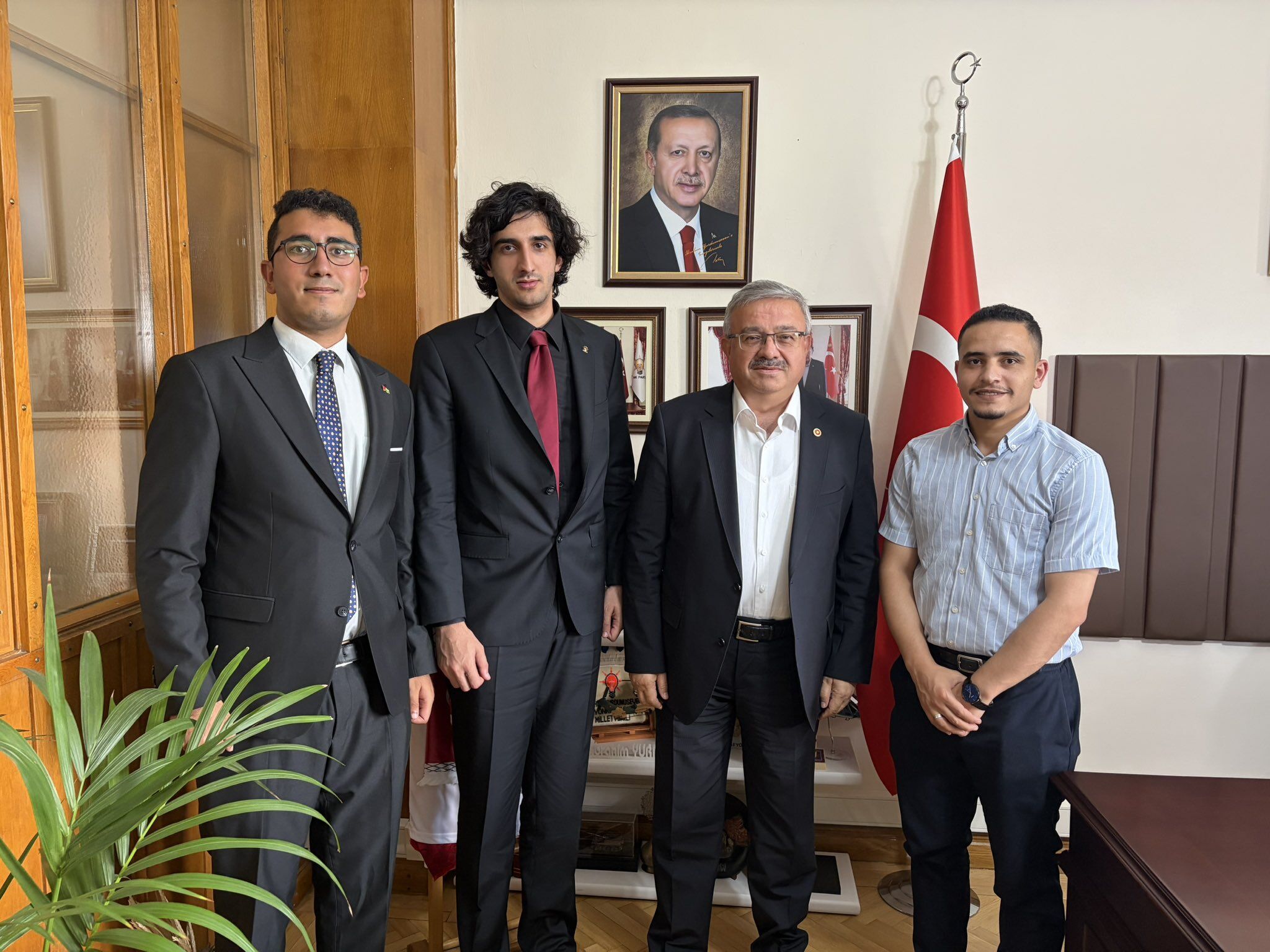 Mi̇lletveki̇li̇ Yurdunuseven-3
