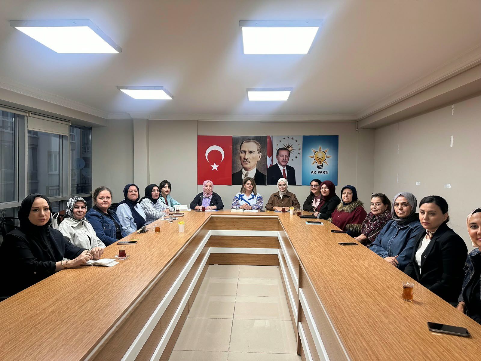 Ak Parti̇ (2)-4