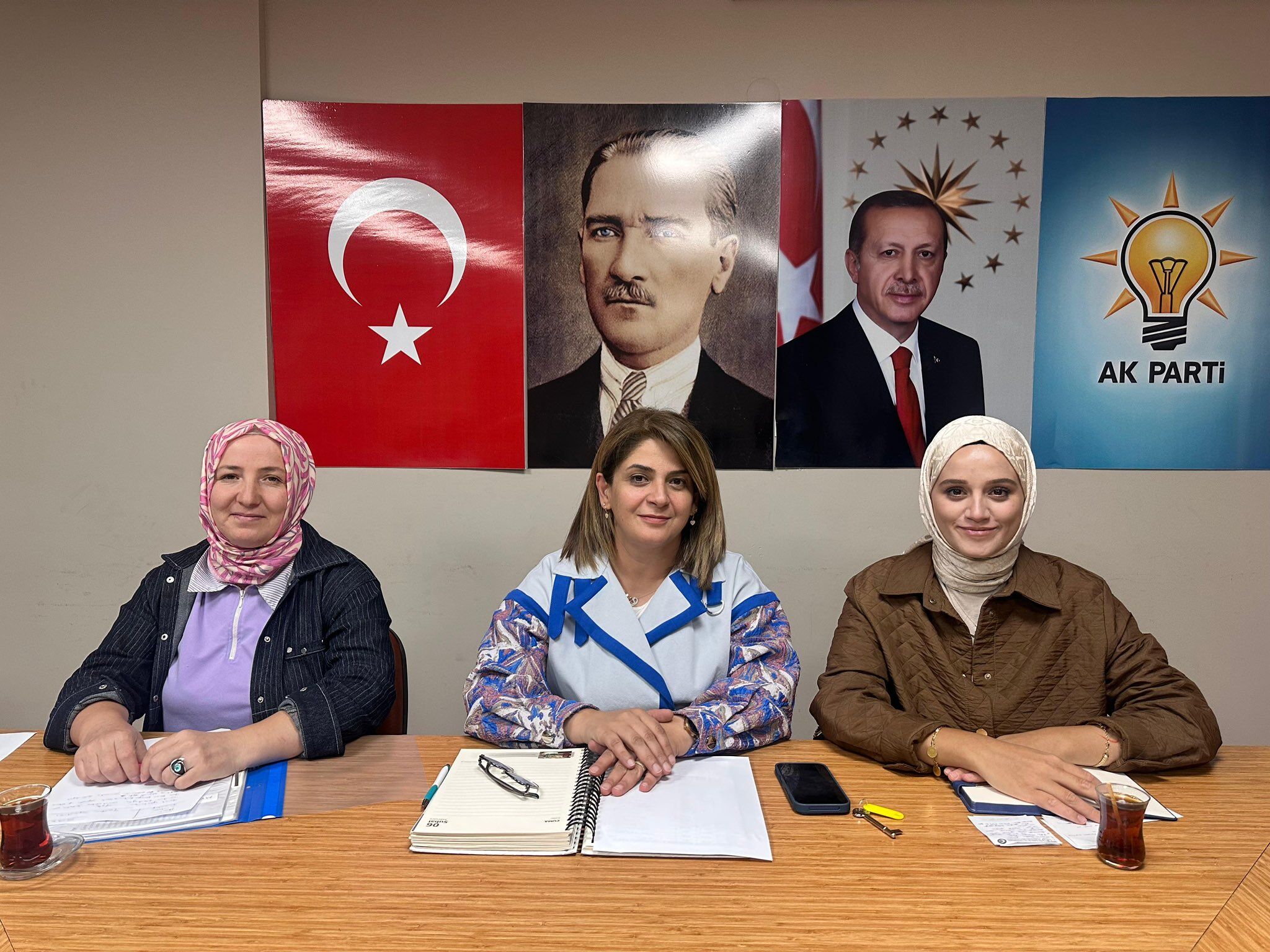 Ak Parti̇ (3)-4
