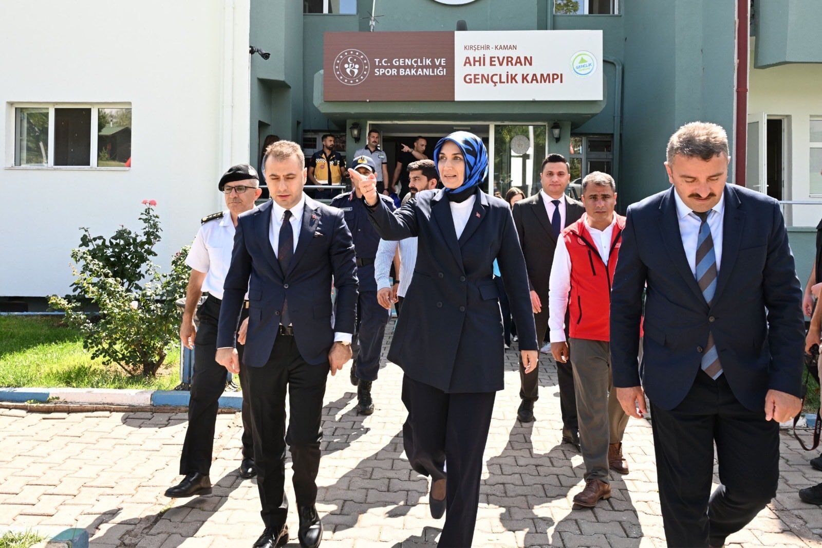 H Sgzrct X U A A1Izc