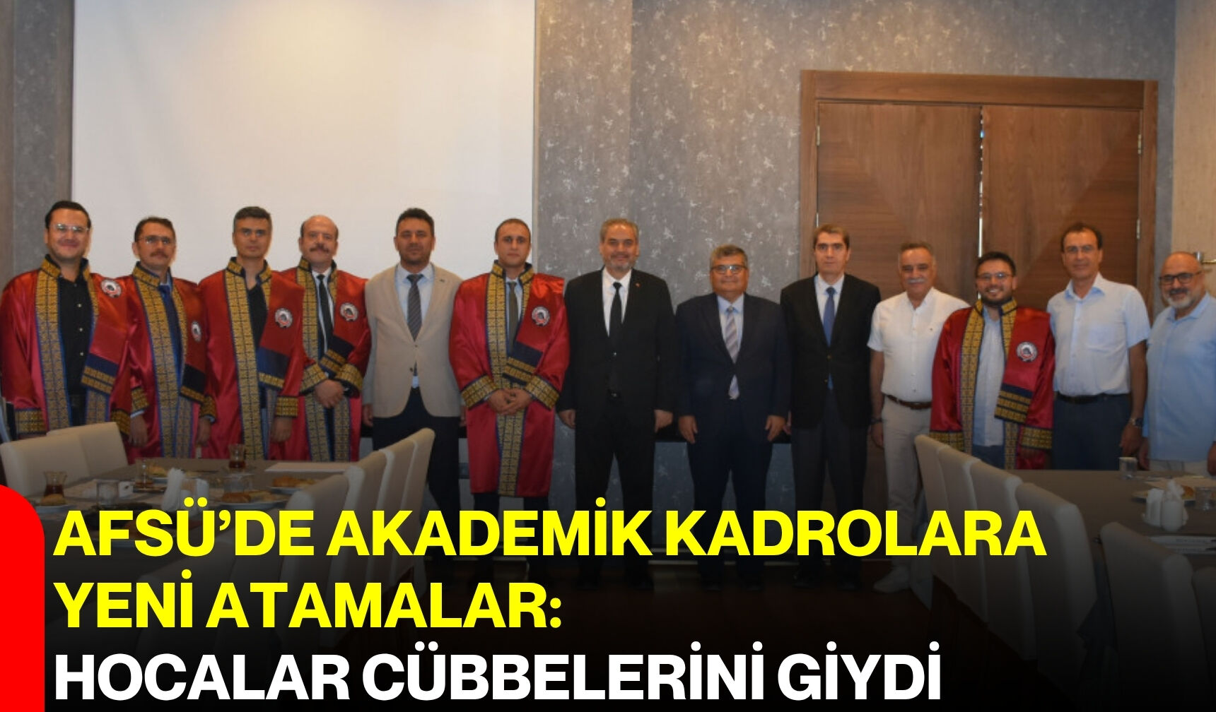 AFSÜ’de akademik kadrolara yeni atamalar: Hocalar cübbelerini giydi