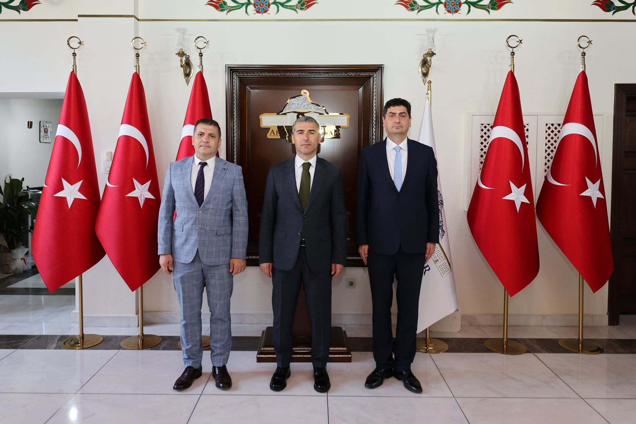 Vali̇ (1)-5