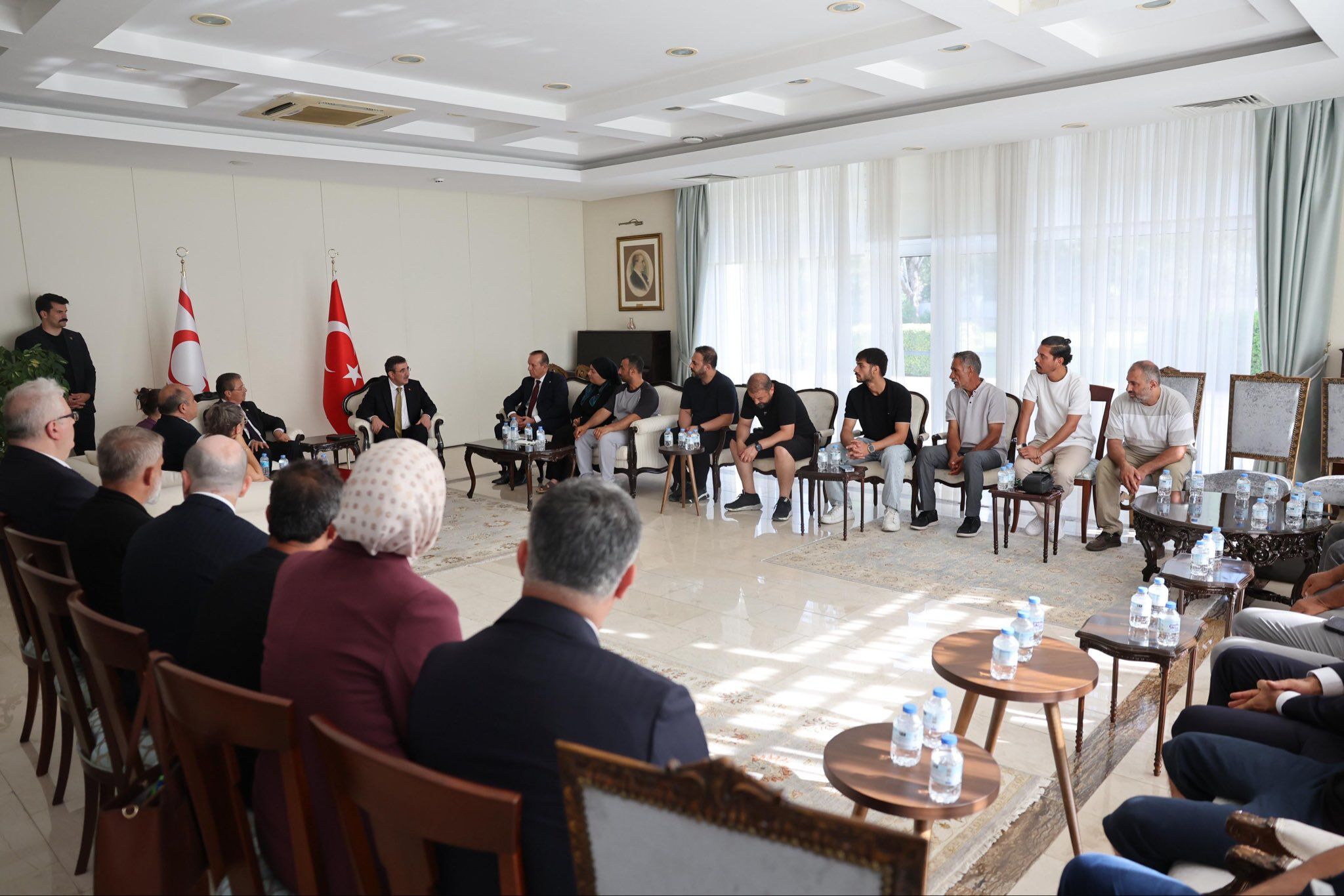 Yi̇ği̇tbaşi (2)-7
