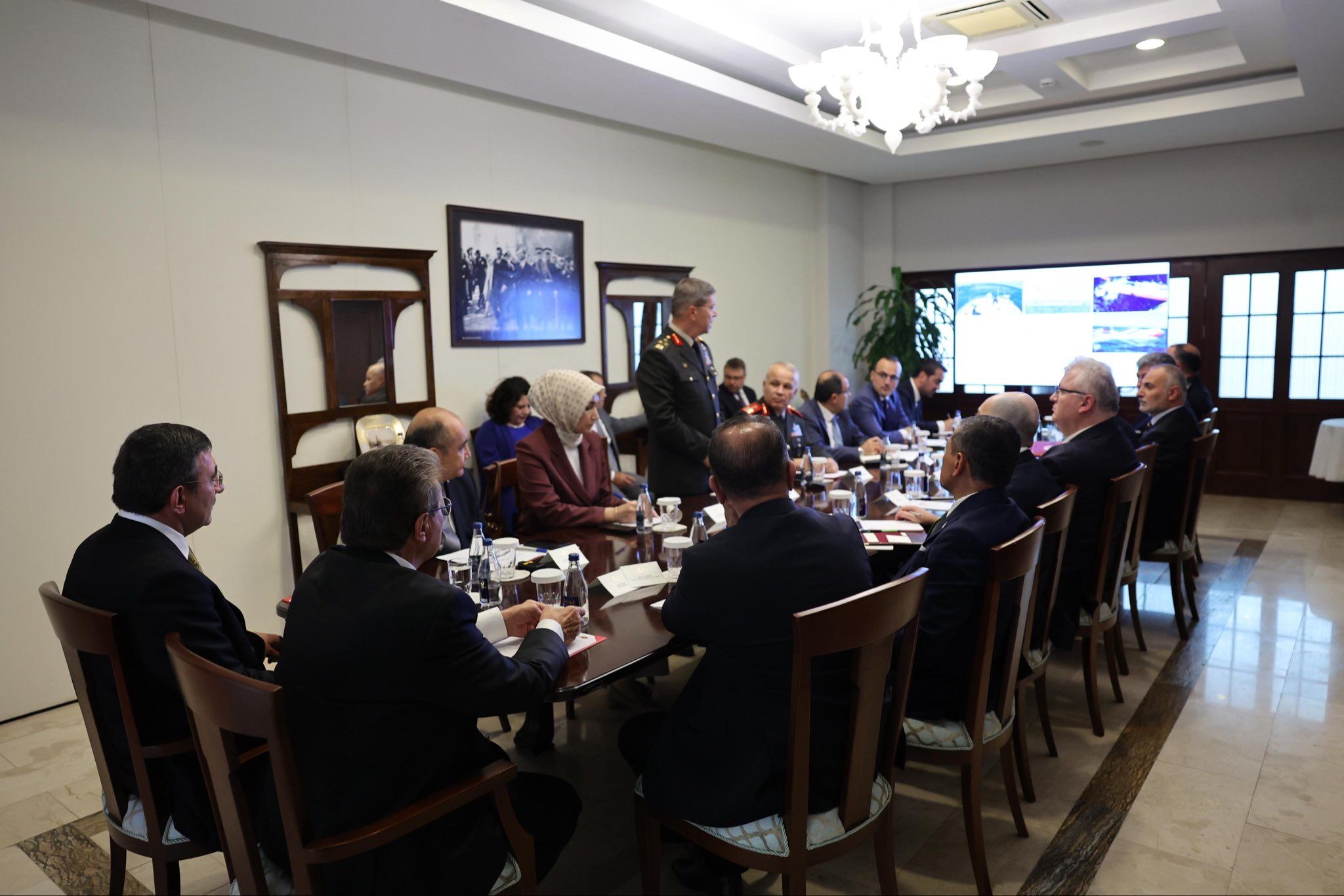 Yi̇ği̇tbaşi (3)-5