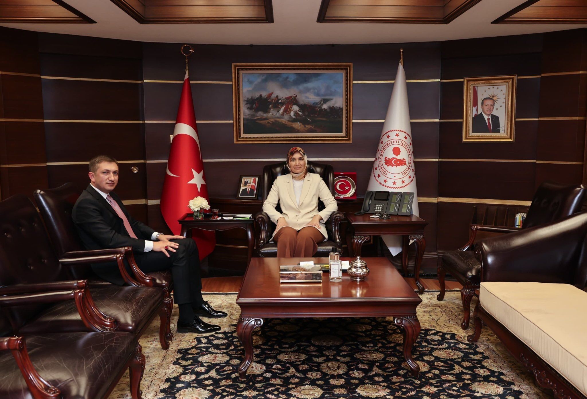Yi̇ği̇tbaşi (4)-3