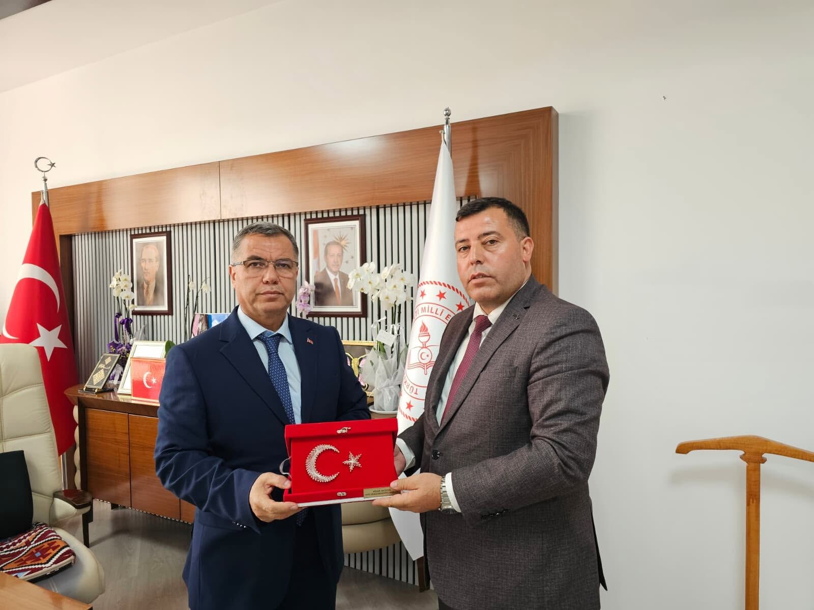 Zi̇yaret (1)-2