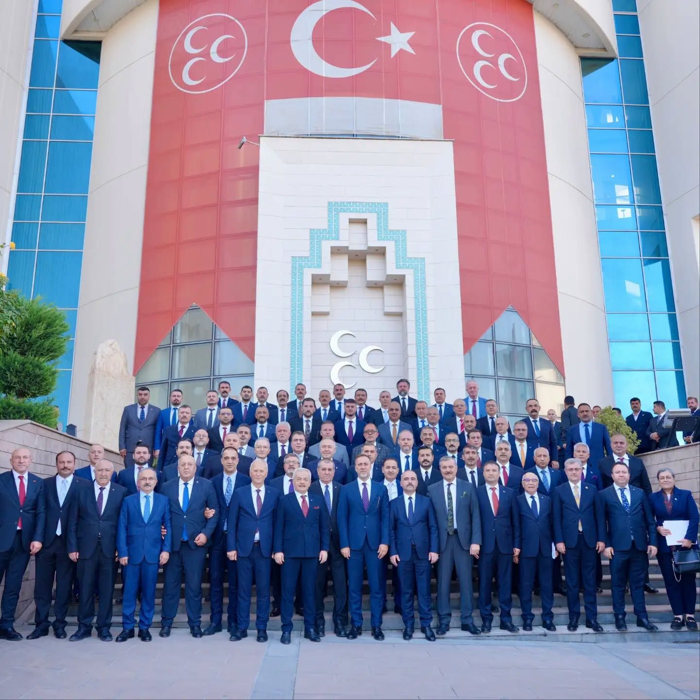 Bahçeli̇ Kahveci̇ (2)