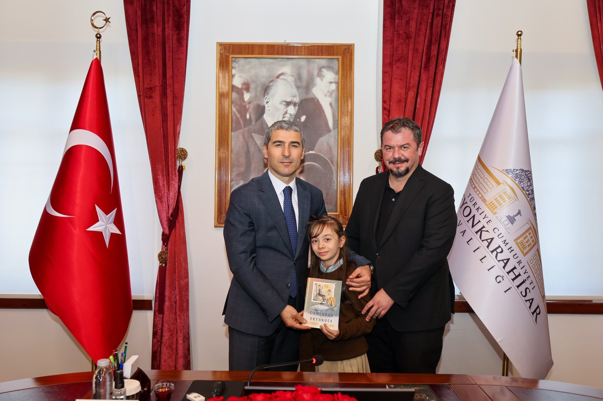 Vali̇ (2)-10