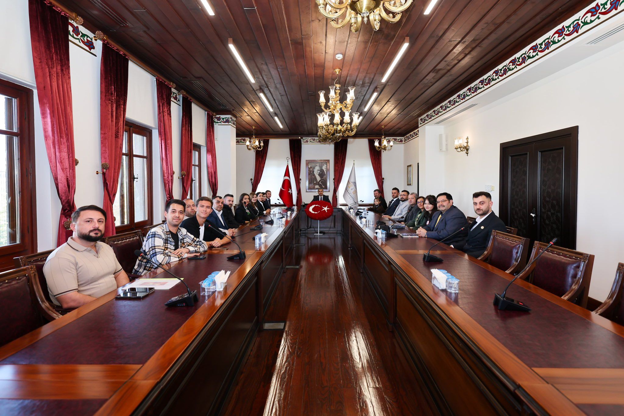 Vali̇ (4)-5