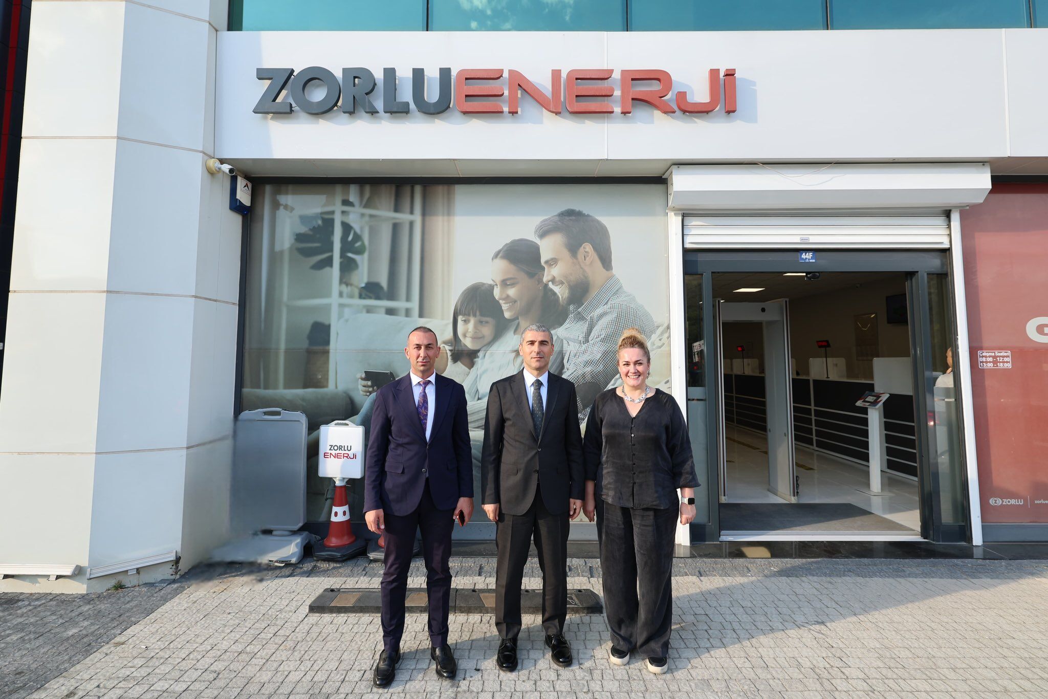 Vali̇ Zorlu (2)